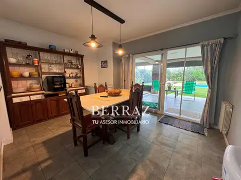 Casa en Venta con 2 cocheras