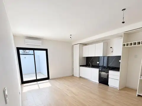 Departamento 2 ambientes a estrenar con patio en Villa Urquiza