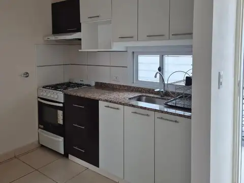 Departamento en Alquiler en Godoy Cruz, $ 550.000