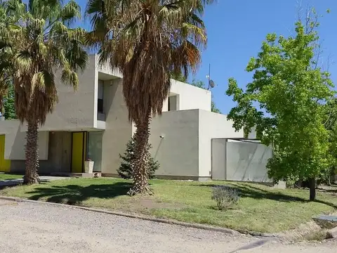 VENTA CASA APTA CREDITO BARRIO  PRIVADO MAIPU