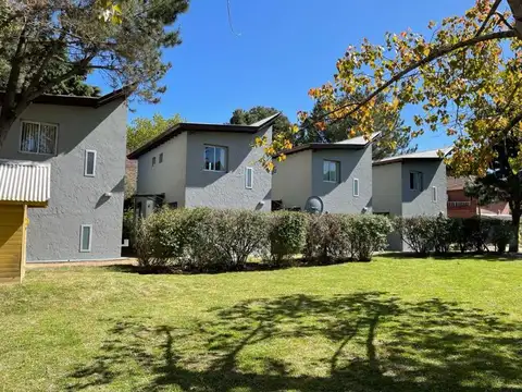 Venta Complejo Turístico – 4 Dúplex – 930 m² – Valeria del Mar