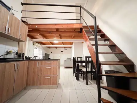 Depto Tipo Casa 2 ambientes con 1 baño