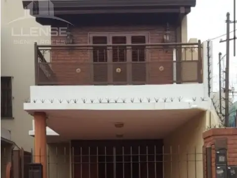 Duplex 3 ambientes en 2 plantas - Ezpeleta