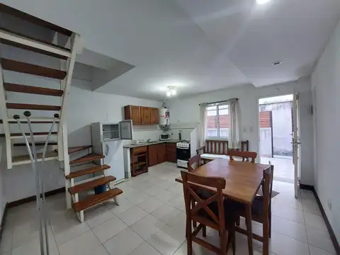Depto Tipo Casa en Alquiler en Nuestra Señora De Lourdes, $ 480.000