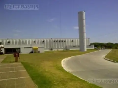 Galpon en Venta en Francisco Alvarez, USD 7.700.000