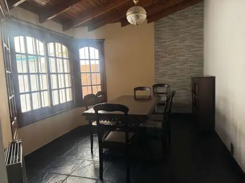 Depto Tipo Casa en Venta de 5 ambientes
