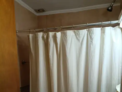 Departamento de un Ambiente Amplio con Entre Piso