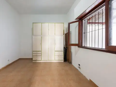 Depto Tipo Casa 5 ambientes con 2 baños