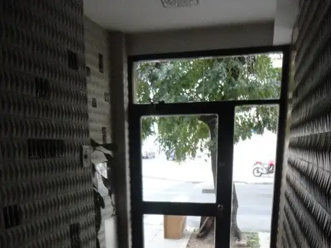 Neuquen 2400, Piso PB