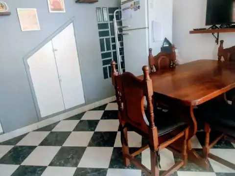 Depto Tipo Casa en Venta de 4 ambientes