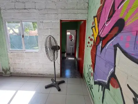 SALON CON BAÑO PRIVADO