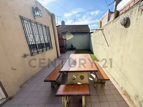 VENTA | PH AMPLIO AL FRENTE    | CASEROS   |  EVALUA PERMUTA