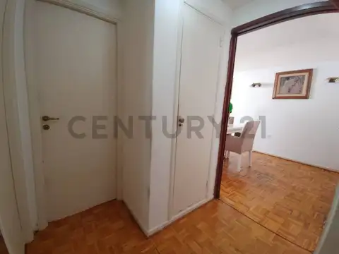 Departamento 3 Ambientes con Dependencia en Venta en Balvanera