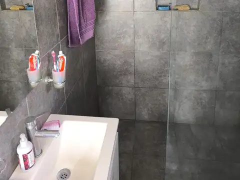 OPORTUNIDA A TERNIMAR 610 E/ 28 Y 29