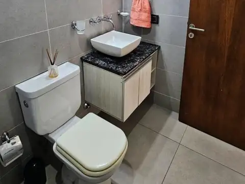 PADRE LUIS GALEANO 949