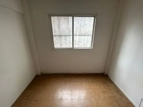 Departamento en Alquiler en Parque Patricios, $ 430.000