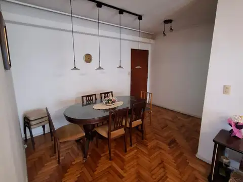 Av. Carabobo 300, Piso 4