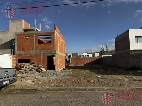 Depto Tipo Casa en Venta en Neuquén, USD 190.000