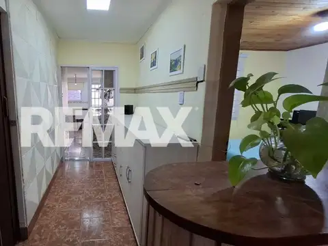 EN VENTA CASA 3 dorm + 2 dptos - El Chañar