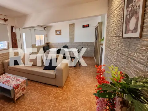 Casa 6 ambientes con 3 baños
