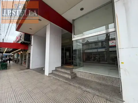 Local en Alquiler en Centro, $ 10.000.000