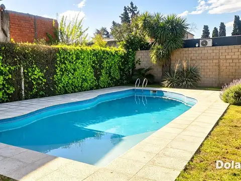 Quinta en Venta con 1 cochera