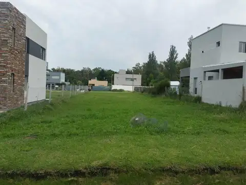 Terreno en Venta 14  mts Frente