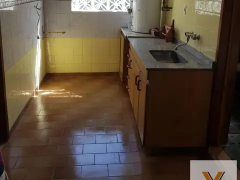 Depto Tipo Casa en Venta en Lomas de Zamora, USD 55.000
