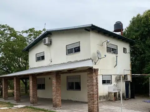 VENTA- CASA QUINTA - Camino a Villa Jardín – Mojón Nº 408.