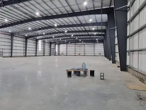 Galpon en alquiler de 3000m2 en Moreno