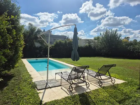 Casa en Alquiler de 4 dormitorios