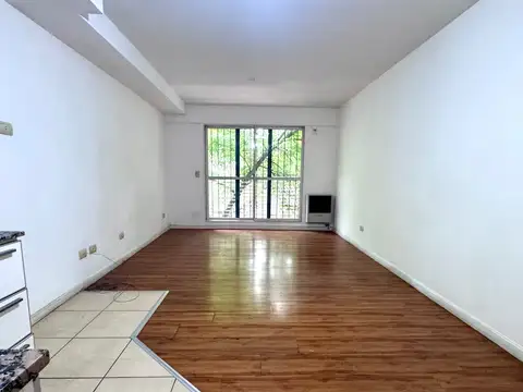 Departamento en Alquiler en Abasto, $ 300.000
