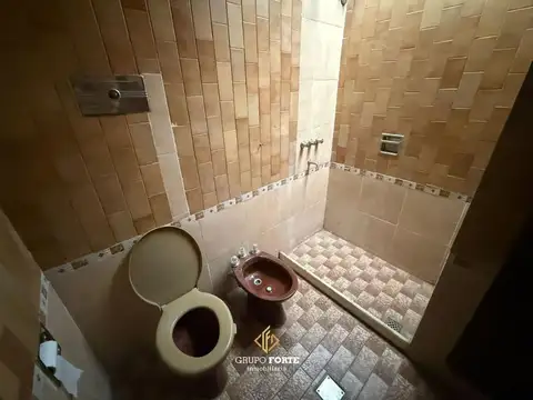 CASA EN VENTA BARRIO ZUMARAN, A 2 CUADRAS BV LOS GRANADEROS