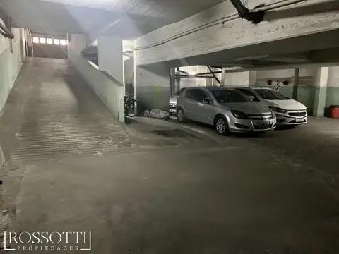 2 Cocheras juntas fijas cubiertas en edificio - 4.85x2.25 mts cada una.