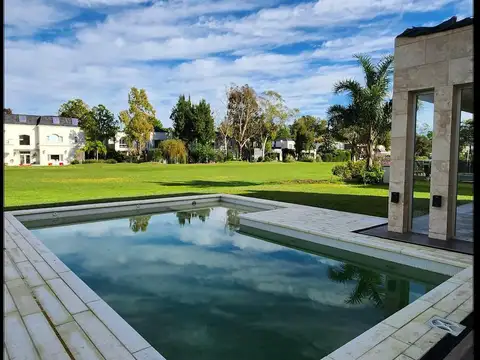 Casa en Alquiler en Countries y Barrios Cerrados en Esteban Echeverria, USD 5.000
