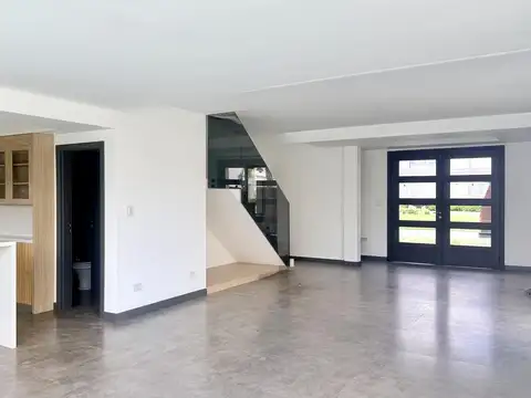 Casa en Alquiler A Estrenar
