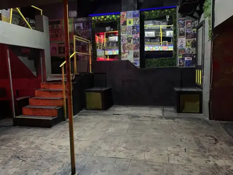 Local en Venta 61 años