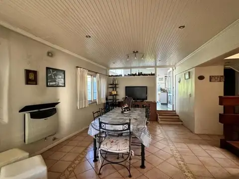 Casa 4 ambientes con 4 baños