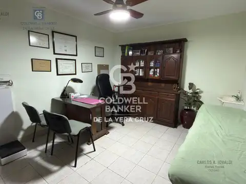 Gran casa en barrio María Selva