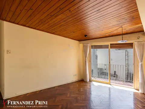 French 2600, Piso 7