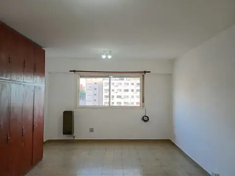 Almte- Guillermo Brown 1078 , Piso 5