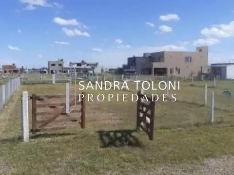 VENTA TERRENO BARRIO PRIVADO DOMSELAAR CHICO