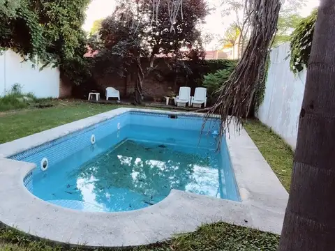 Casa en Venta en Bernal, USD 350.000