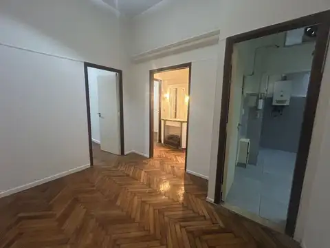 Venta Depto 3 amb. con patio techado