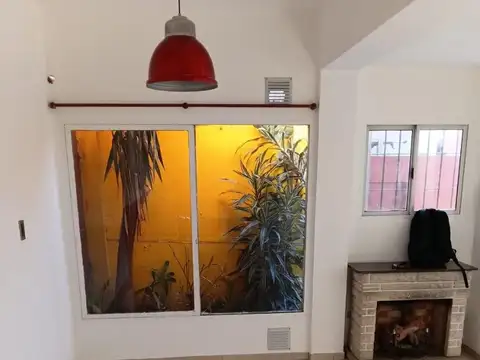 Depto Tipo Casa en Alquiler de 3 ambientes