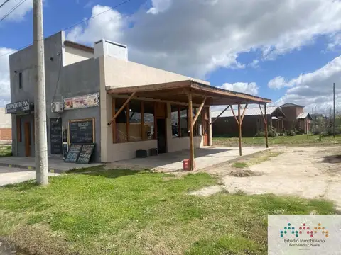 Casa en venta c/ cochera en San Vicente