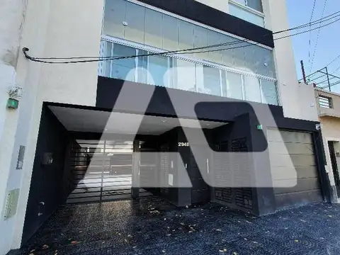Cochera en Alquiler 14 de julio 2948 en Lanús Oeste