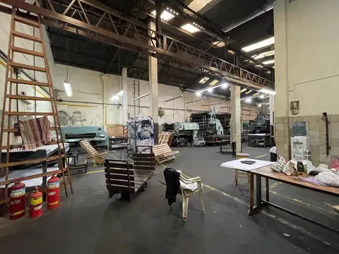 Galpon en Venta en Barracas, USD 550.000