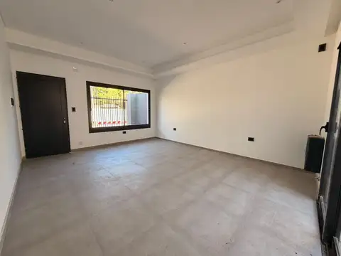 Depto Tipo Casa en Venta con 1 cocheras
