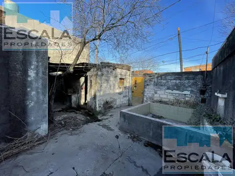 Casa 3 ambientes con 1 baño